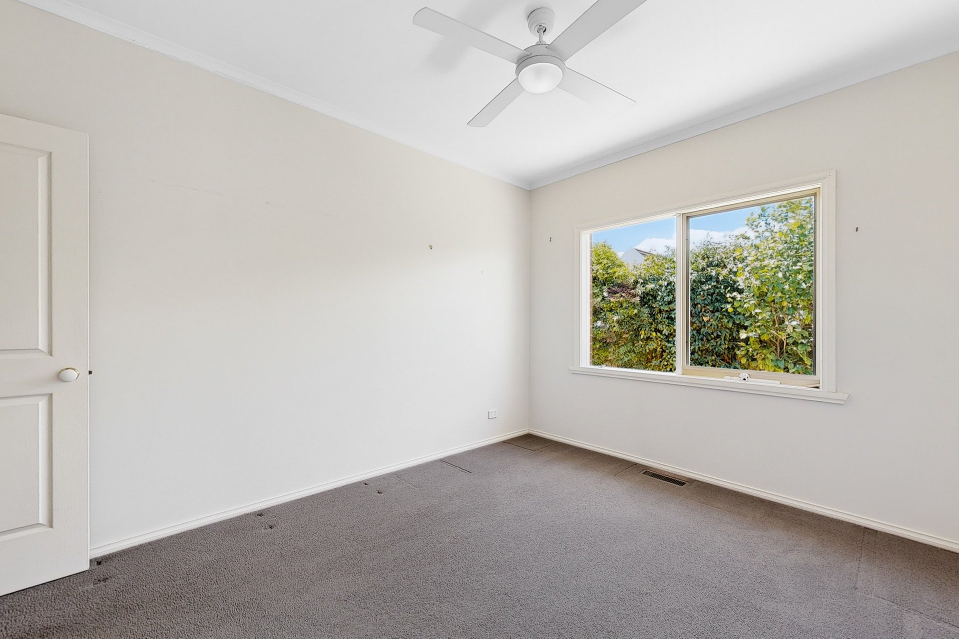 2/24 Moore Street, Box&nbsp;Hill&nbsp;South image 6