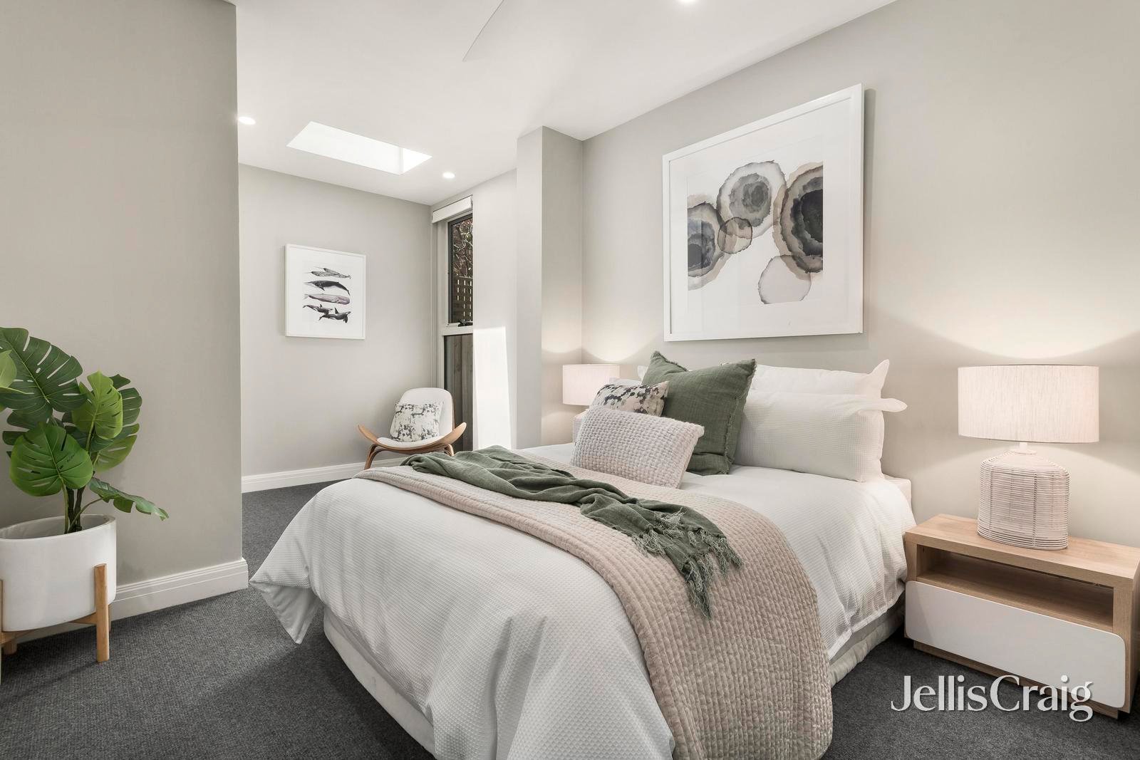 2/24 Pine Avenue, Elwood image 7