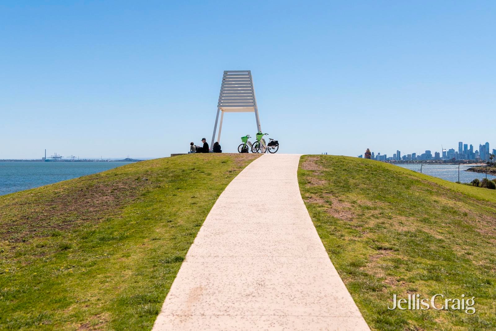 2/24 Pine Avenue, Elwood image 11