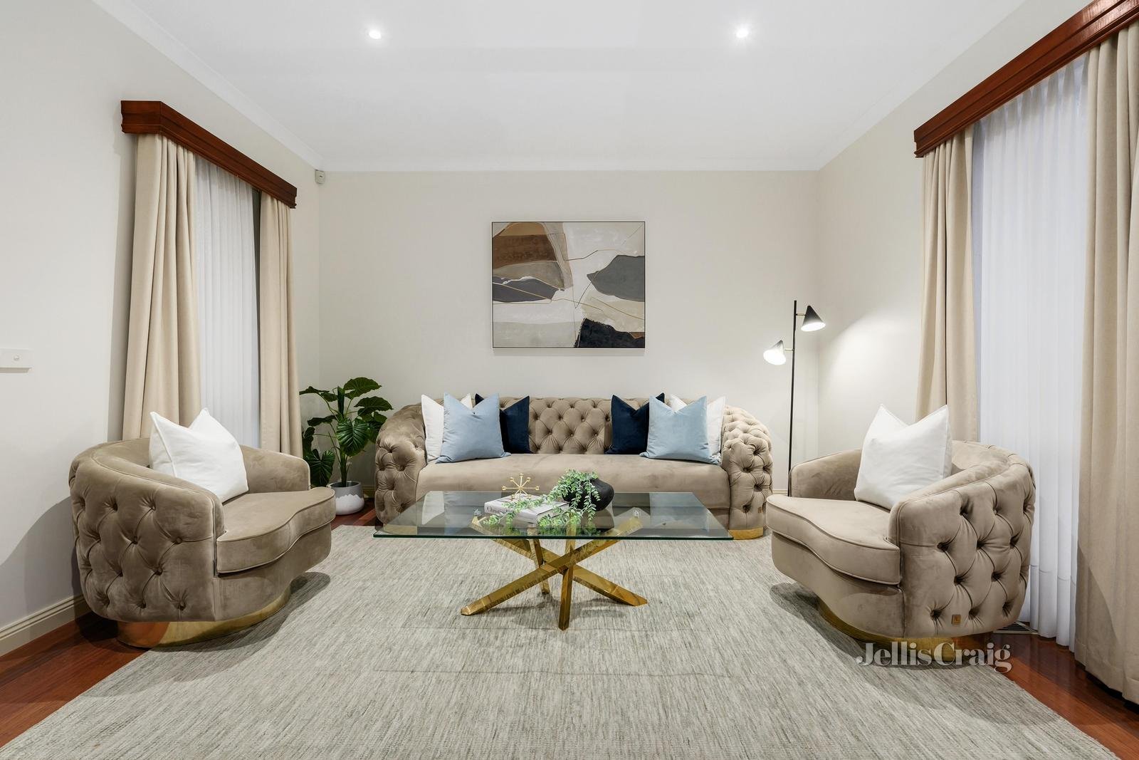 2/24 Roberts Street, Glen Waverley image 2
