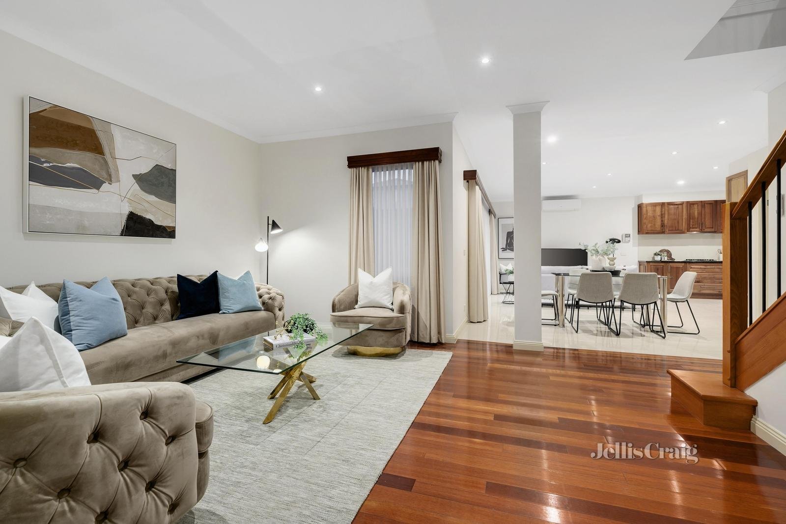 2/24 Roberts Street, Glen Waverley image 3