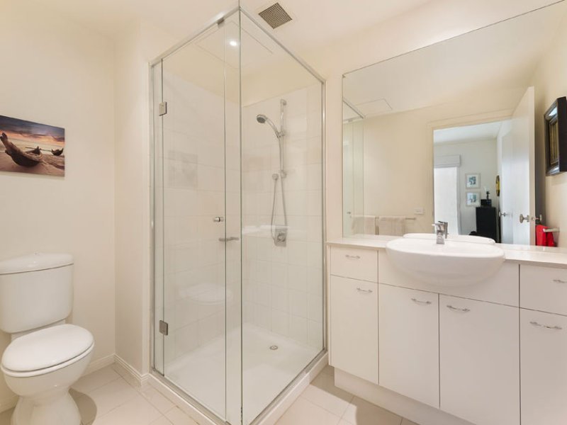22/4 Seisman Place, Port Melbourne image 7
