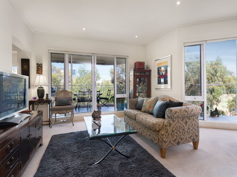 22/4 Seisman Place, Port Melbourne image 8