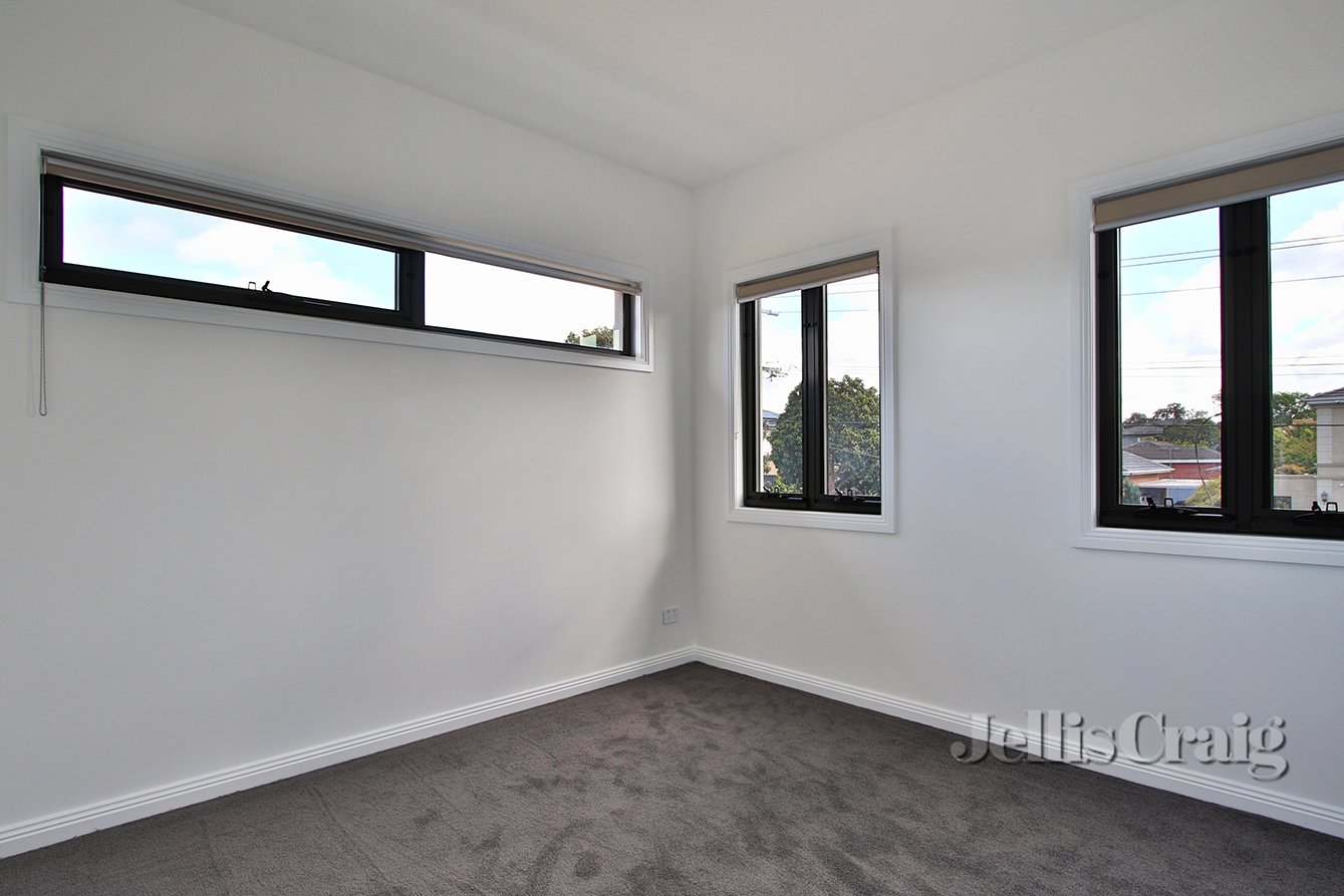 2/24 Walker Road, Mount Waverley image 9
