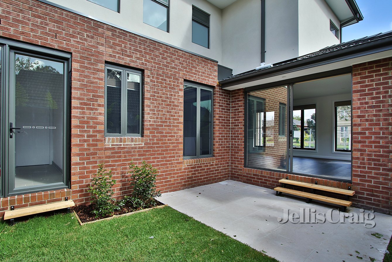 2/24 Walker Road, Mount Waverley image 10