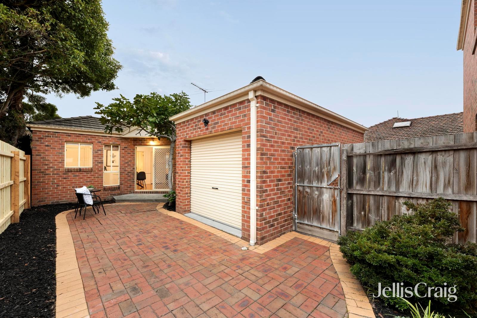 2/24 Willow Avenue, Glen&nbsp;Waverley image 12