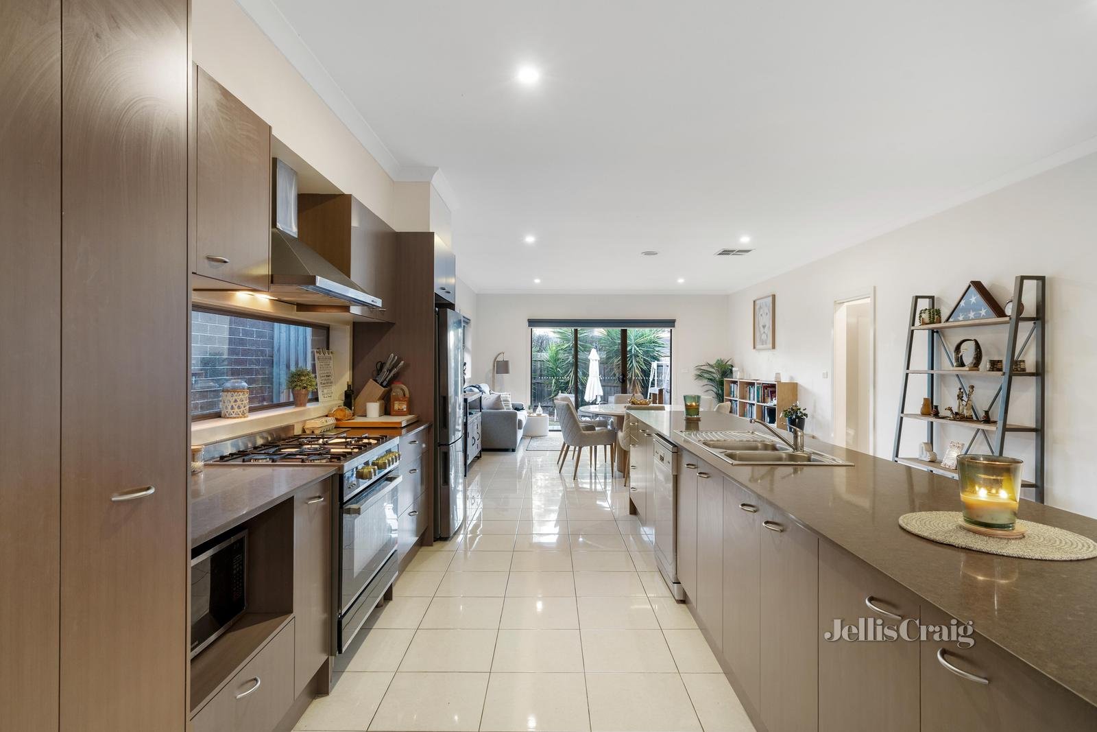 2/241-253 Soldiers Road, Beaconsfield image 4