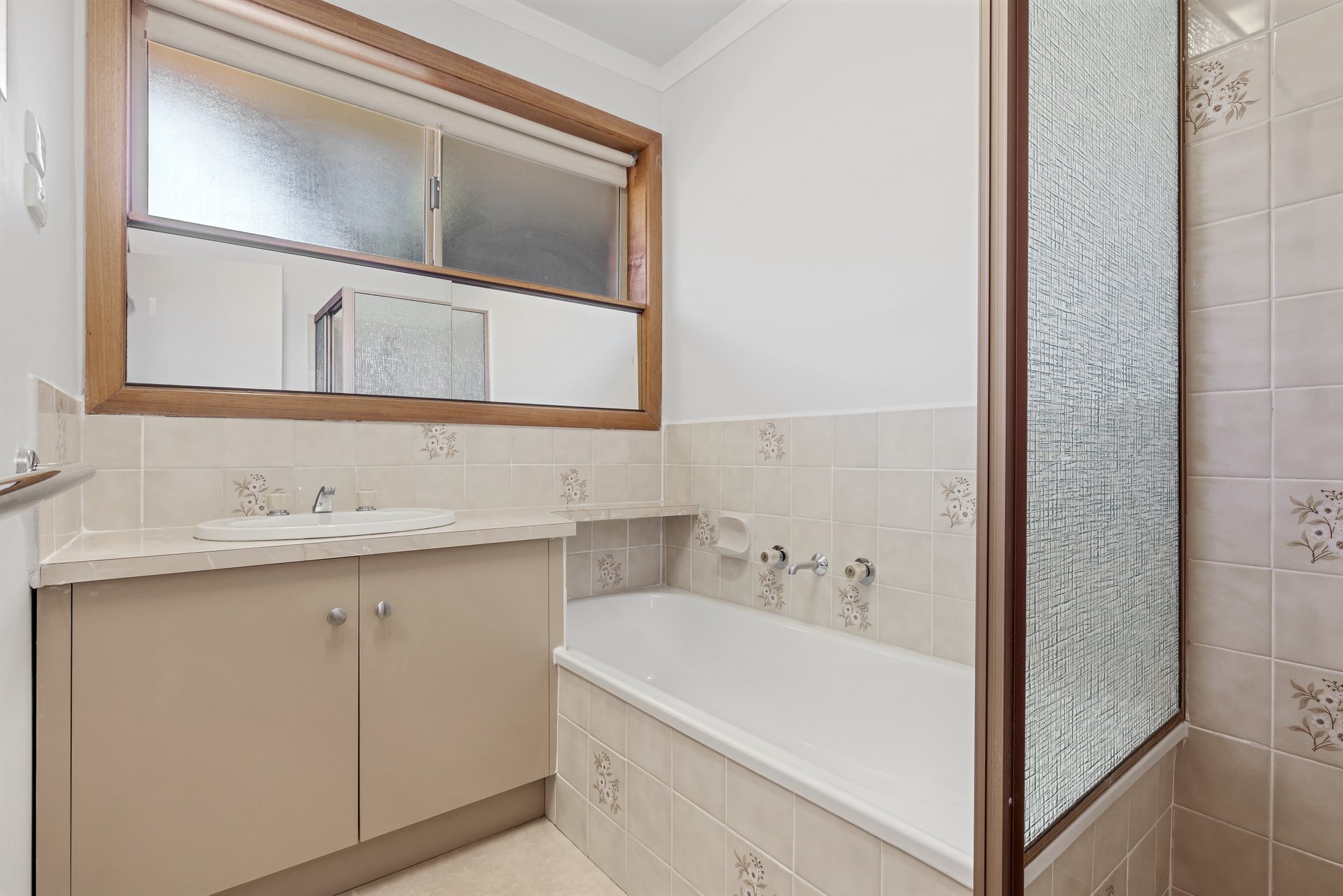 2/241 Hull Road, Mooroolbark image 8