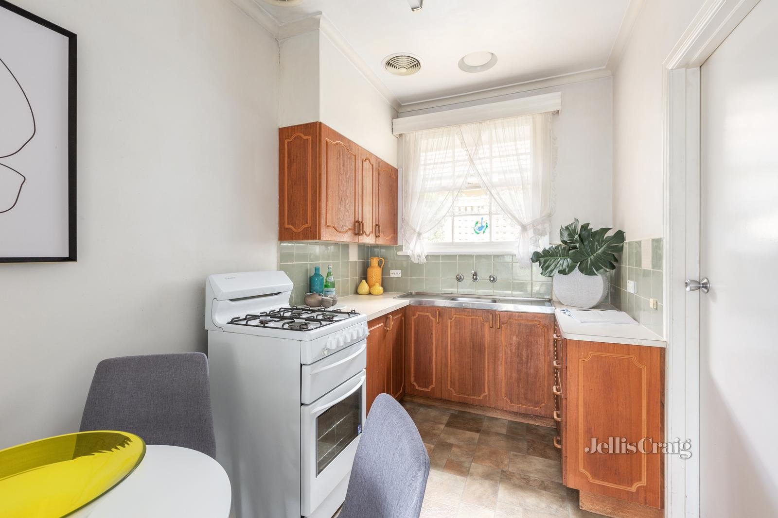 2/242 Highfield Road, Camberwell image 4