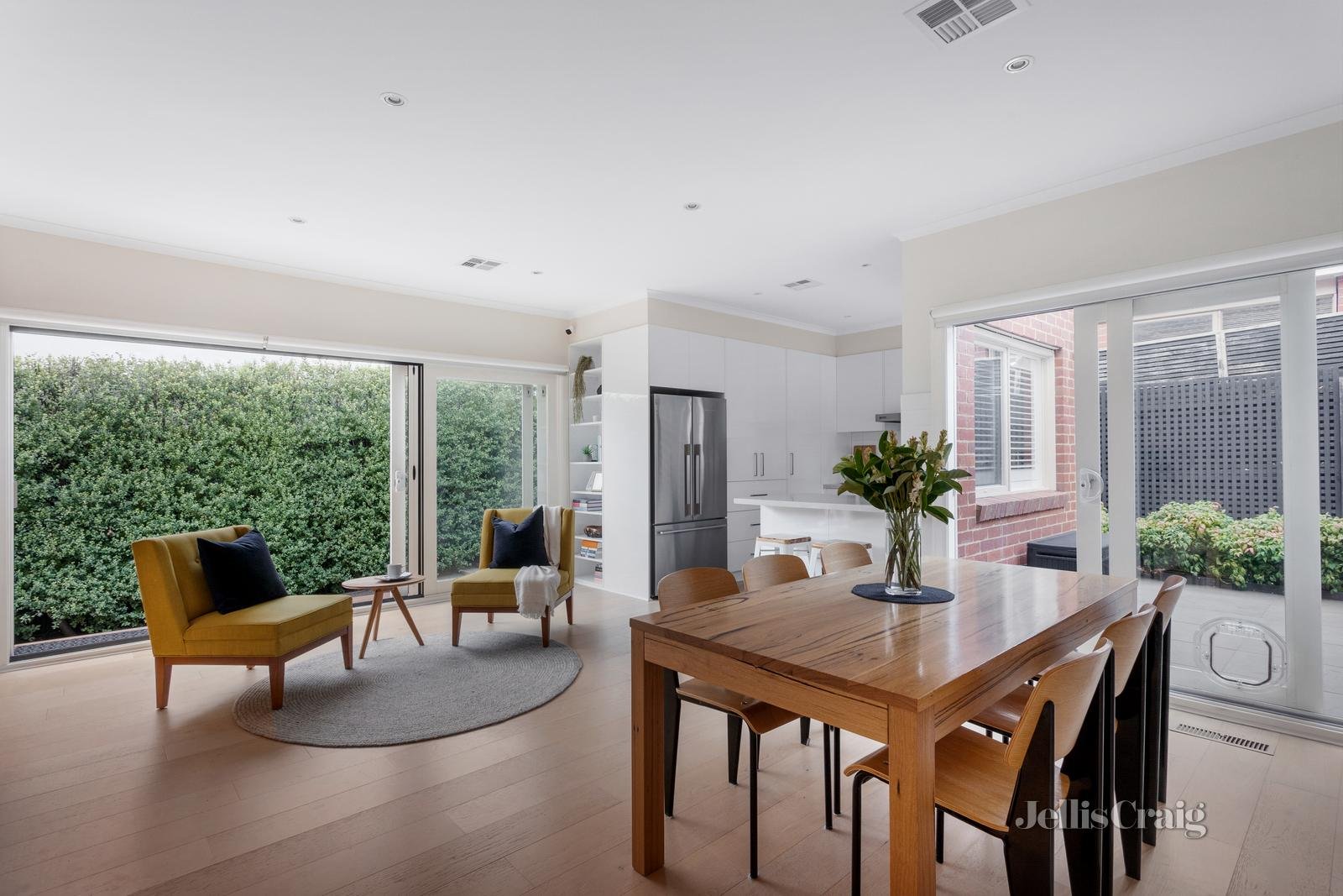 2/242 Union Road, Surrey Hills image 3