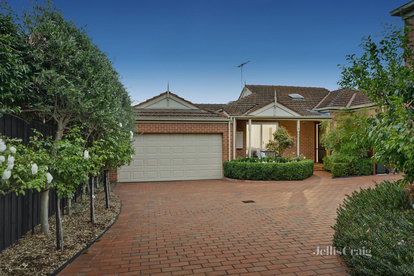 2/242 Union Road, Surrey Hills image 13