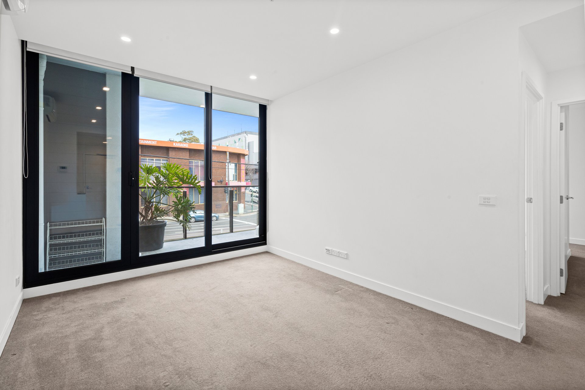 224/251 Canterbury Road, Forest Hill image 4