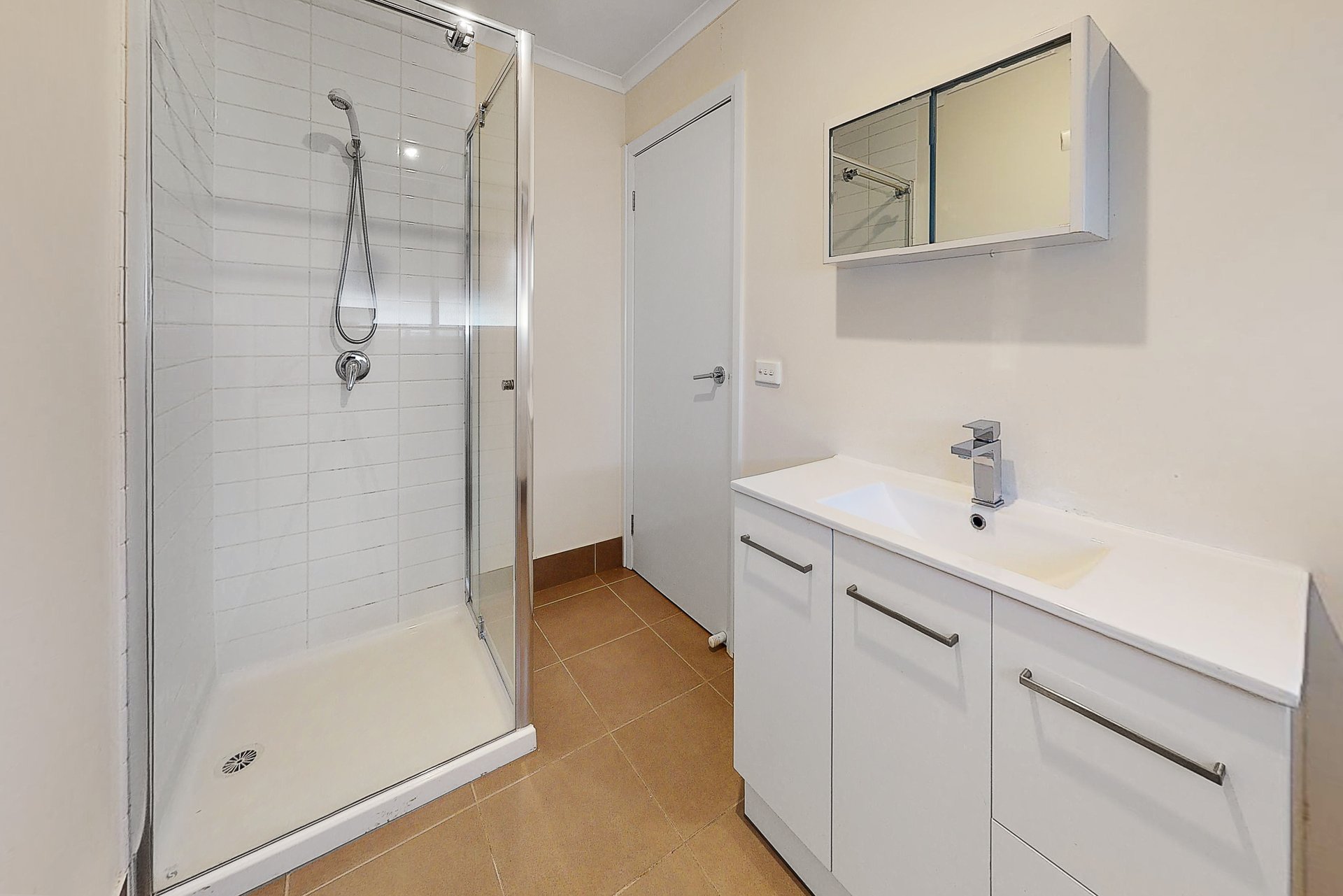 2/243 Keilor Road, Essendon image 9