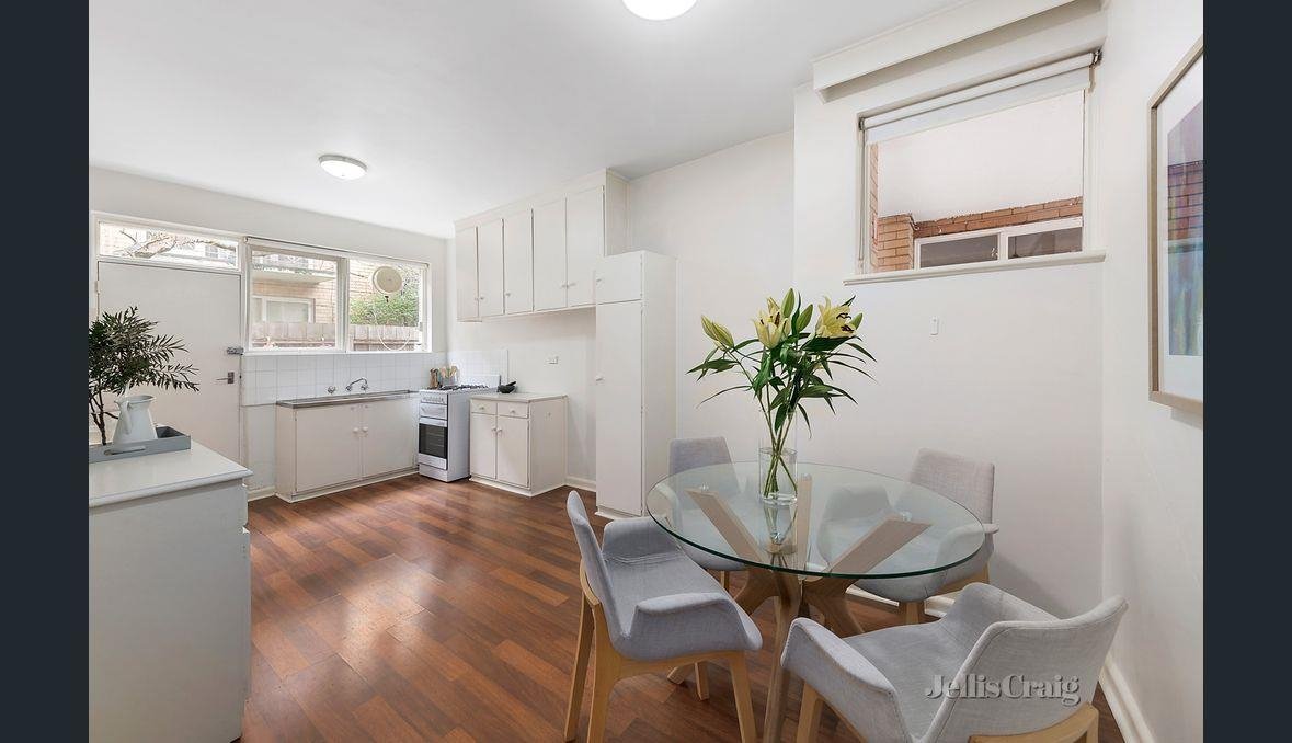 2/243 Riversdale Road, Hawthorn&nbsp;East image 1