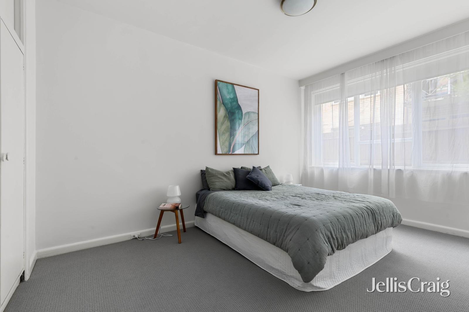 2/243 Riversdale Road, Hawthorn East image 3