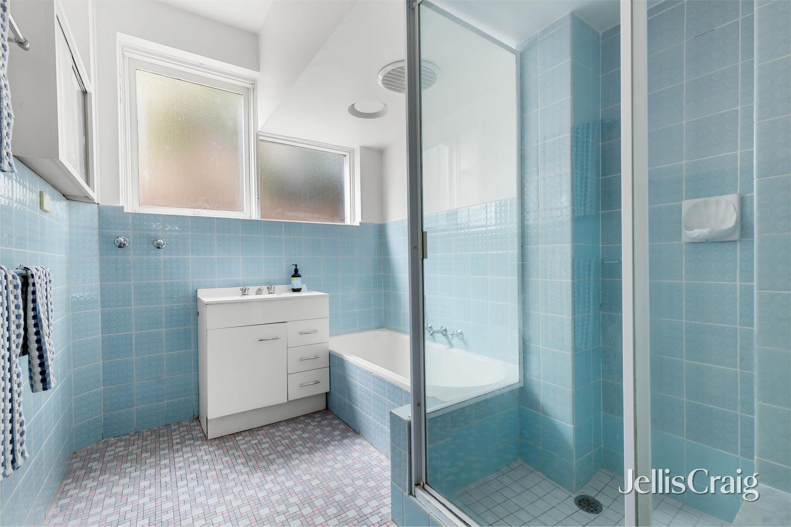 2/243 Riversdale Road, Hawthorn East image 4