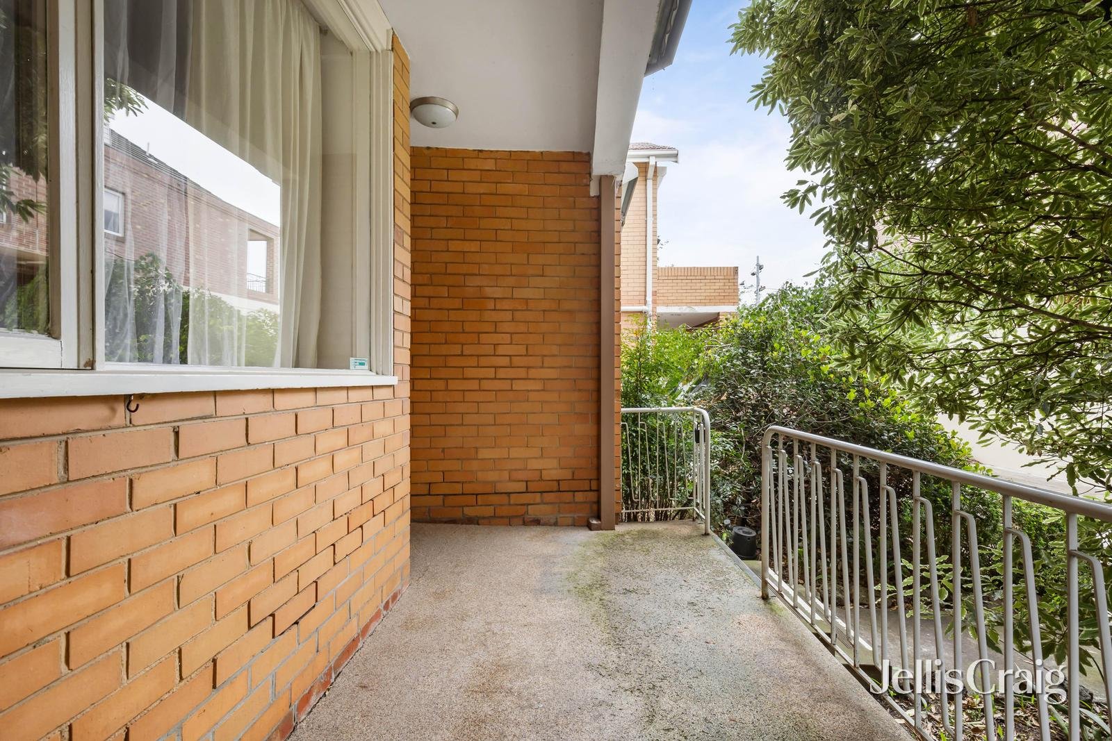 2/243 Riversdale Road, Hawthorn East image 8