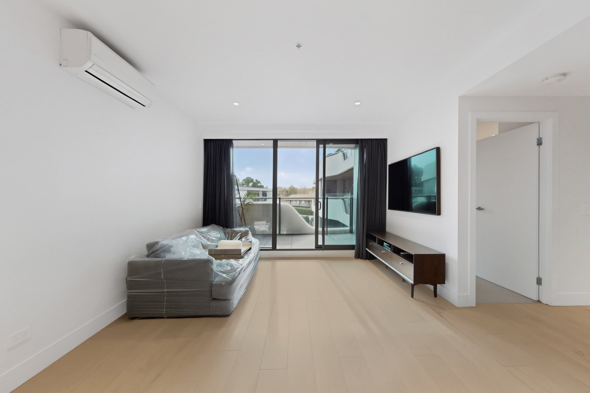 224/35 Camberwell Road, Hawthorn&nbsp;East image 3