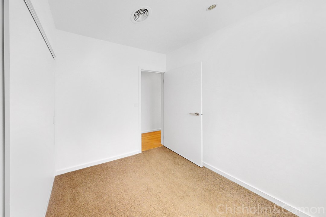 2/246 Bay Street, Port&nbsp;Melbourne image 9