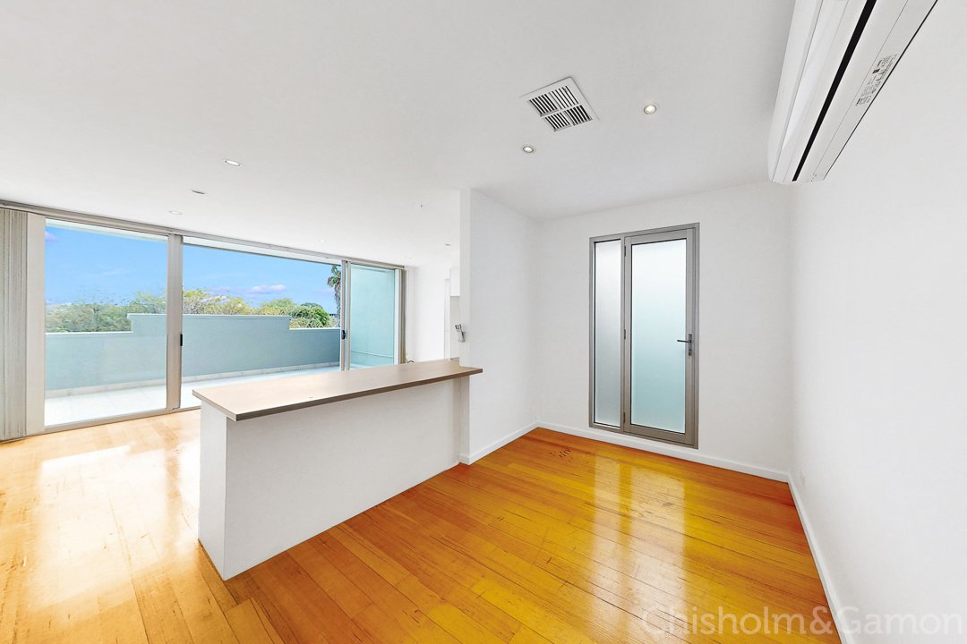 2/246 Bay Street, Port&nbsp;Melbourne image 2
