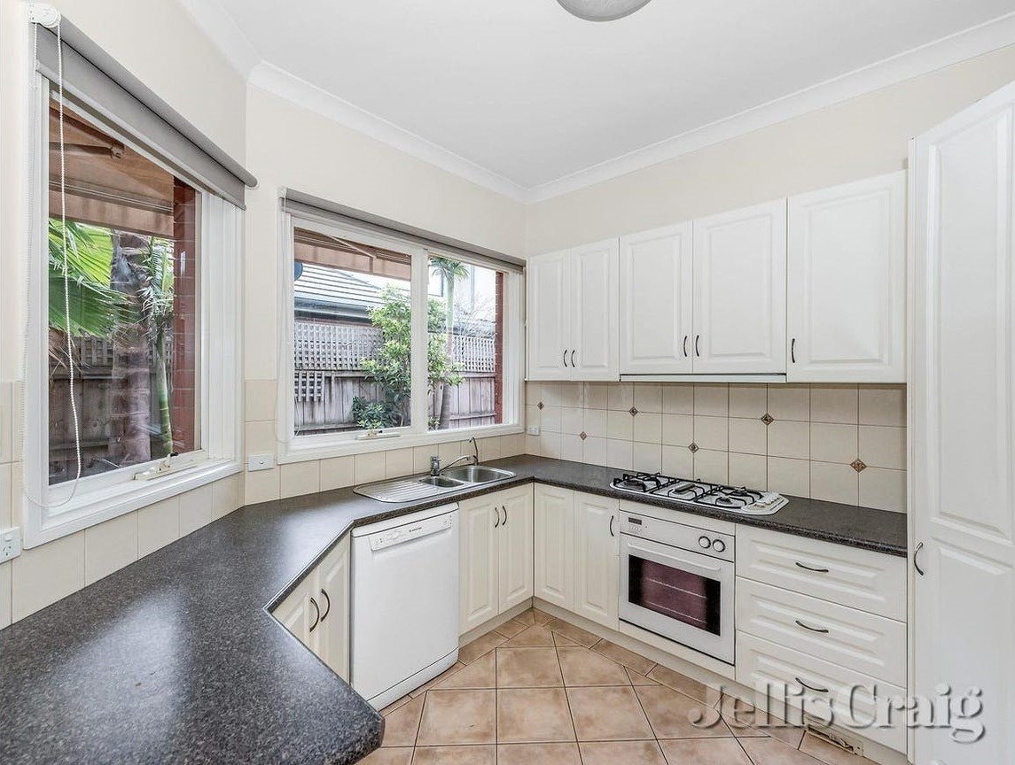 2/249 Bluff Road, Sandringham image 2