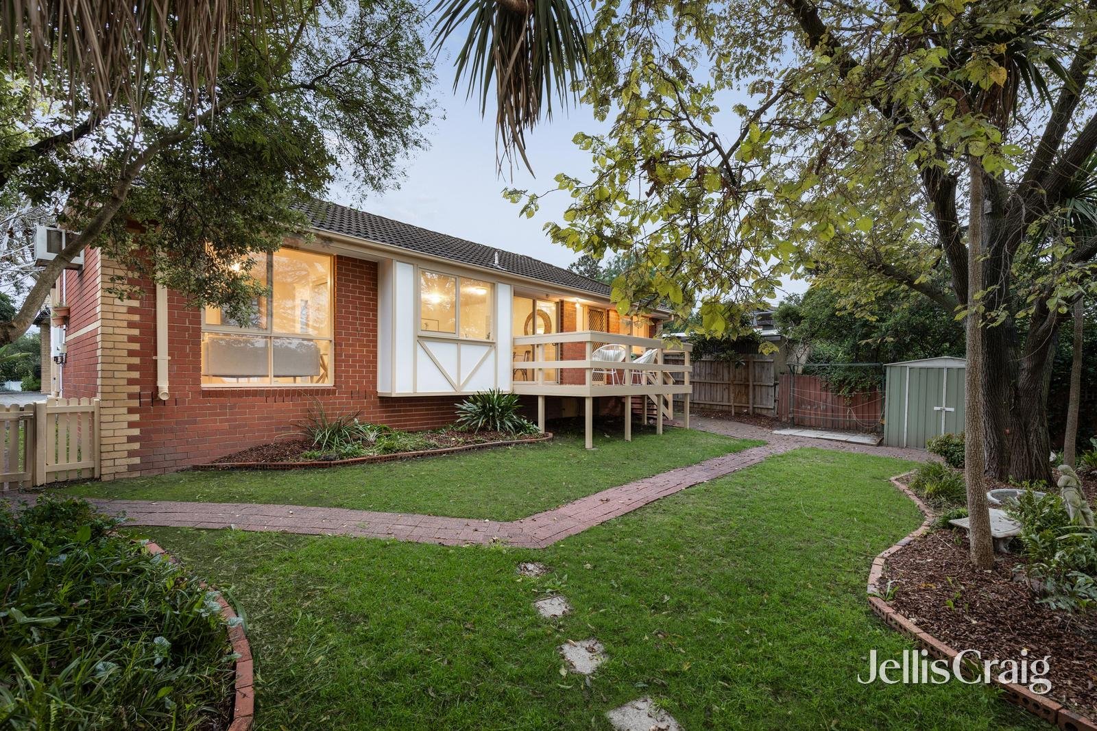 2/24A Rattray Road, Montmorency image 13
