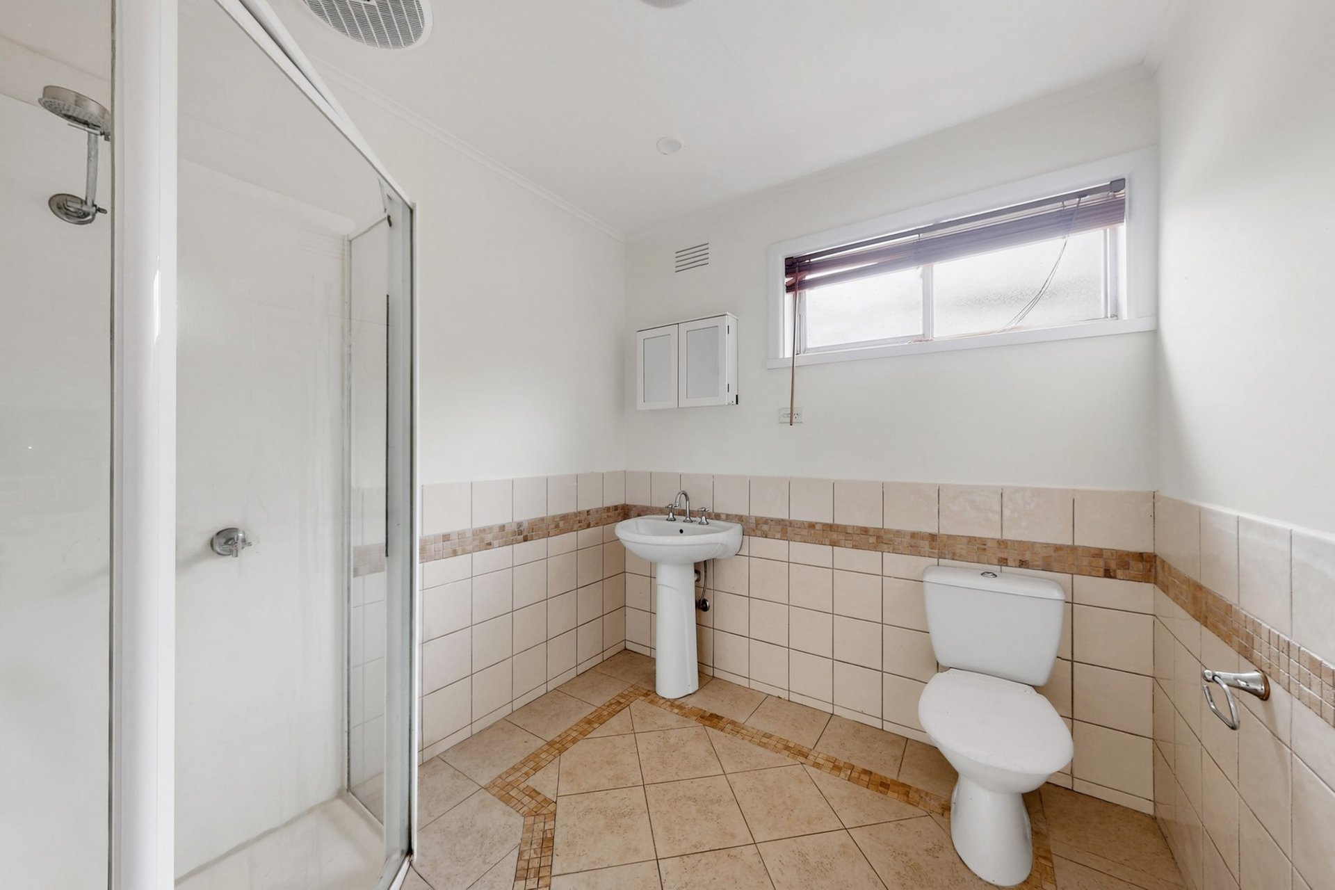 2/25 Banksia Street, Eaglemont image 6