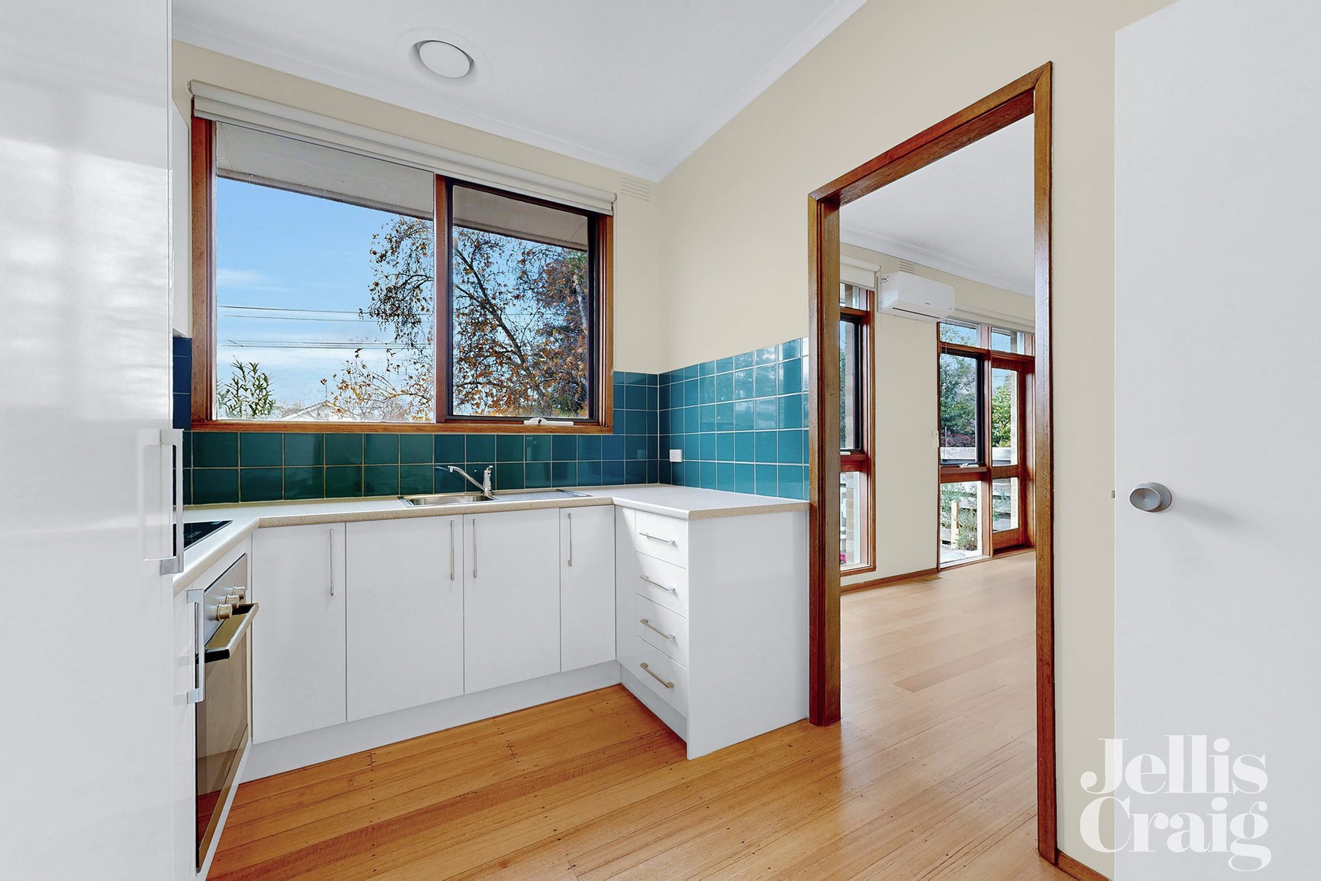 2/25 Barnsbury Road, Deepdene image 5