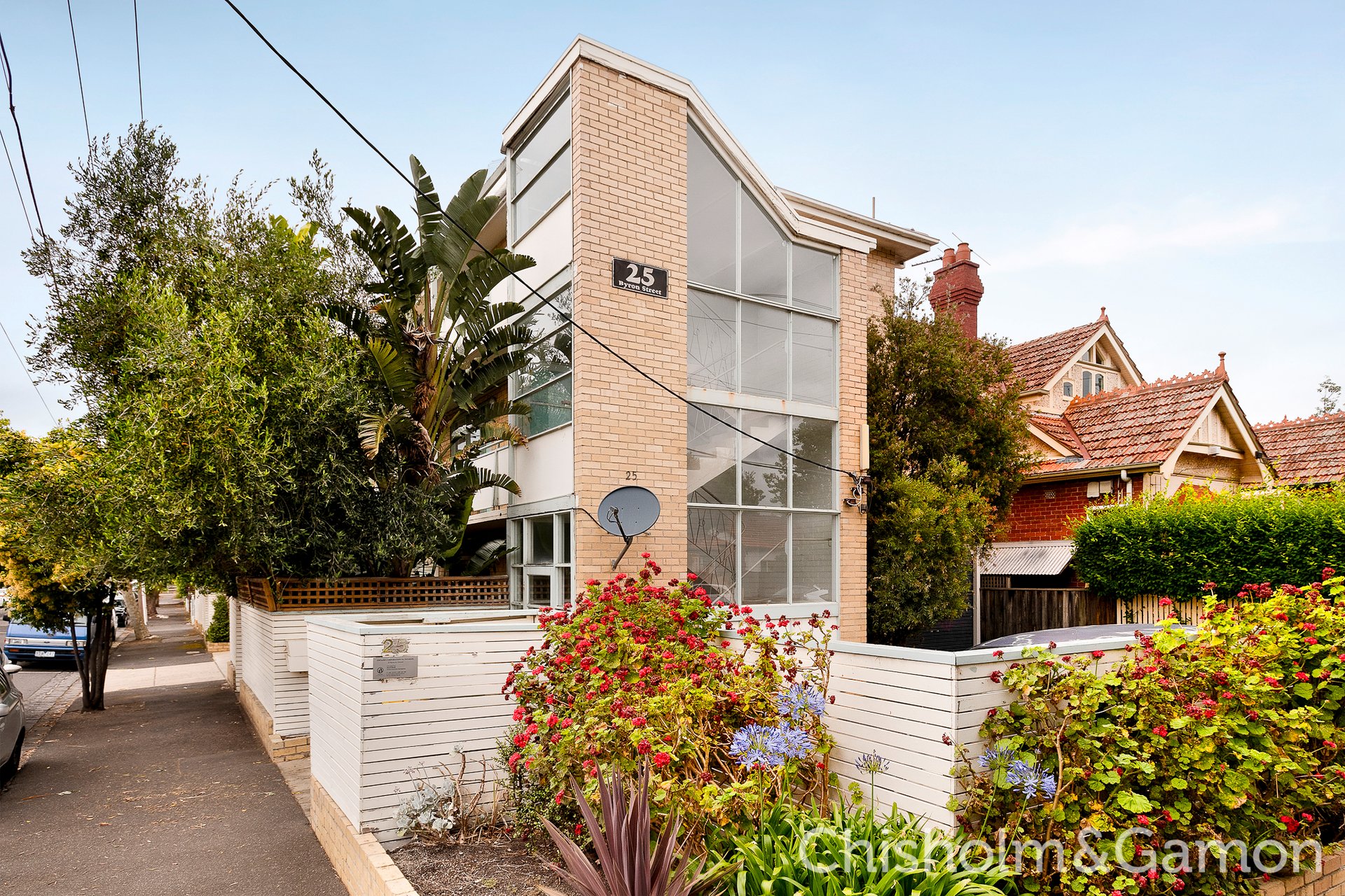 2/25 Byron Street, Elwood image 3