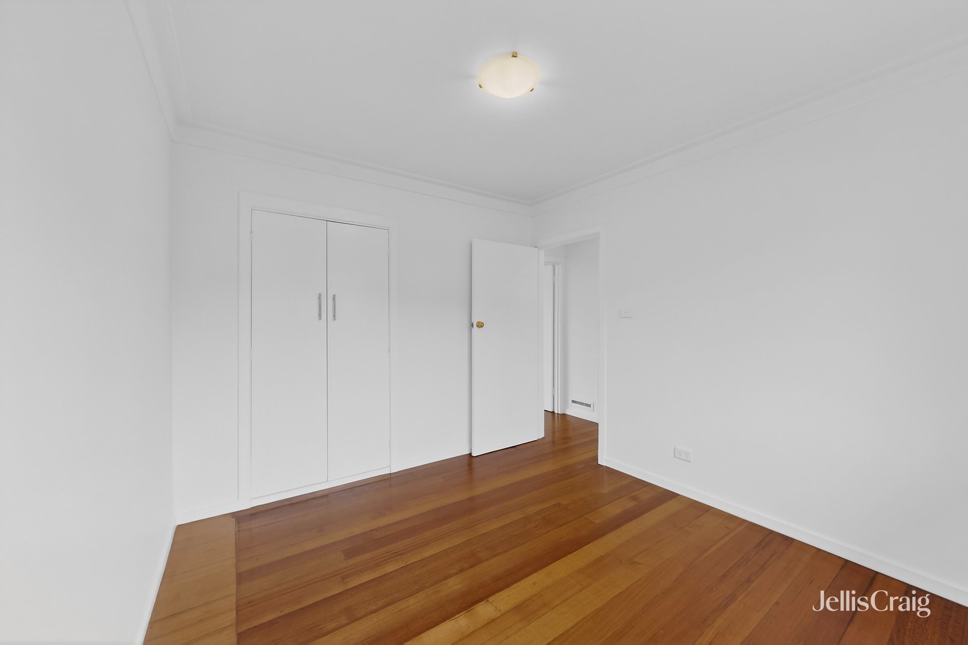 2/25 Christopher Crescent, Tullamarine image 9