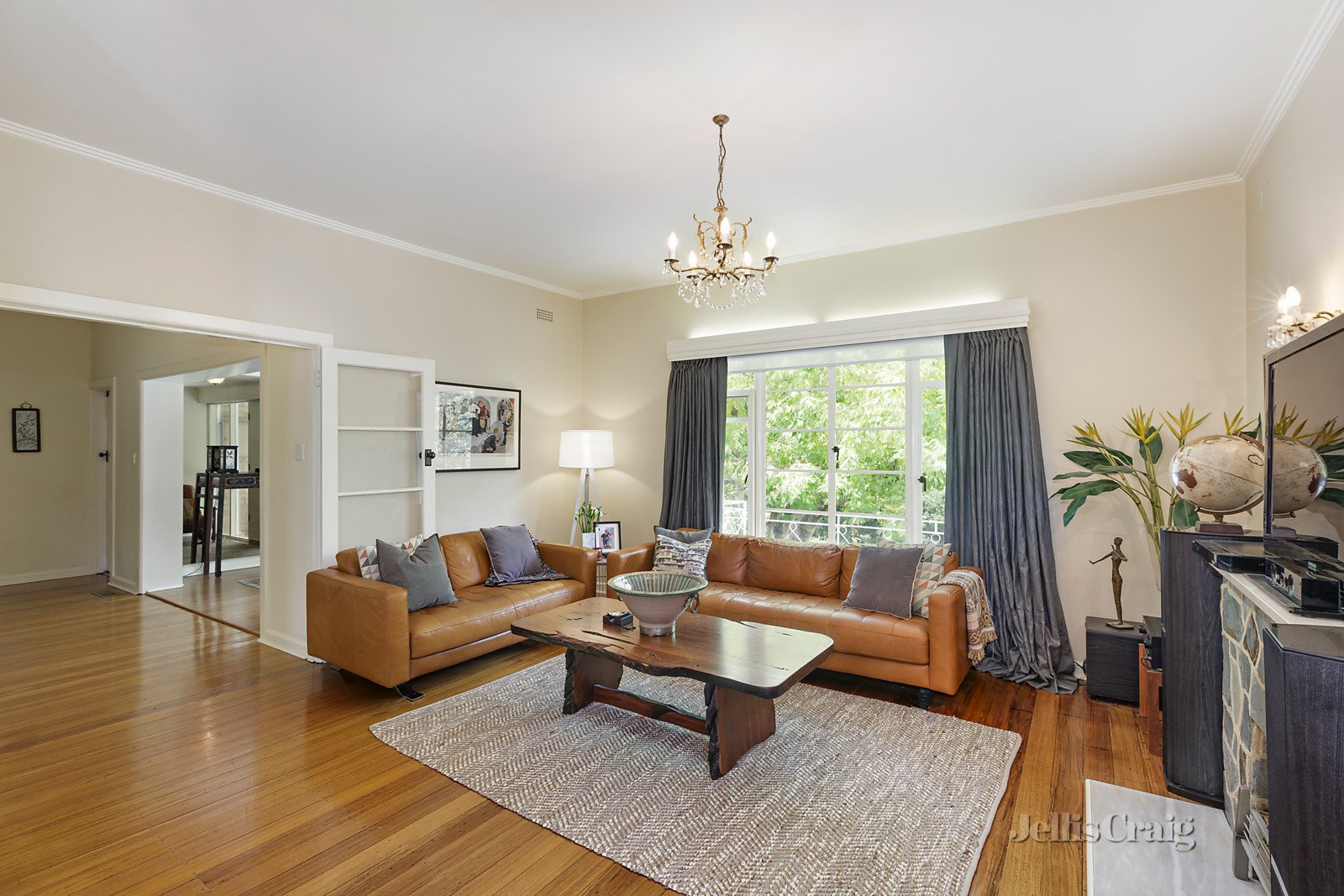 225 Elgar Road, Surrey Hills image 2