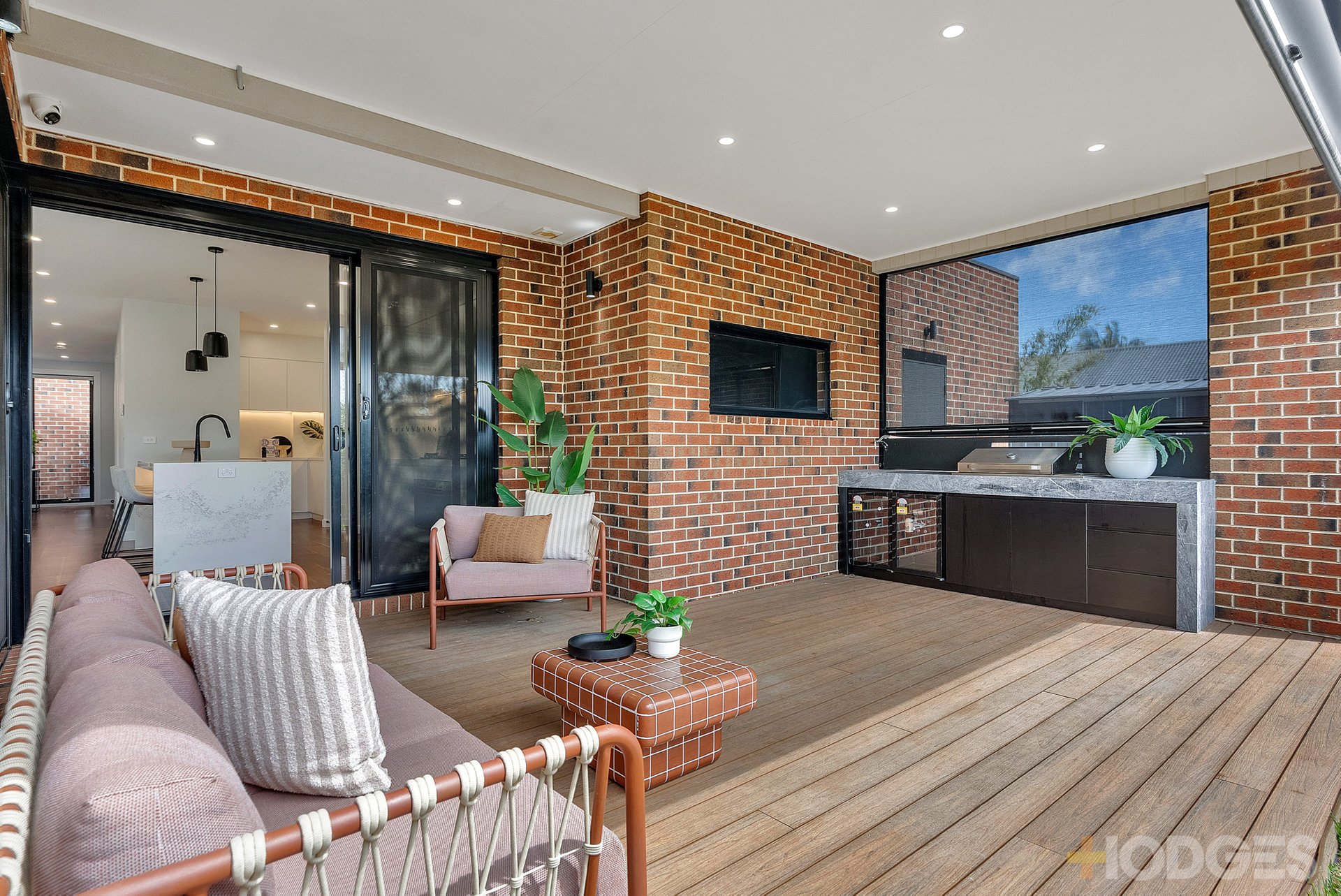 2 / 25 Hawke Street Parkdale