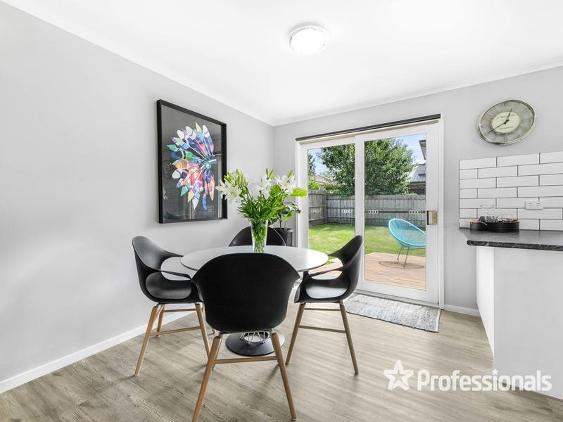 2/25 Kitchener Road, Croydon image 4