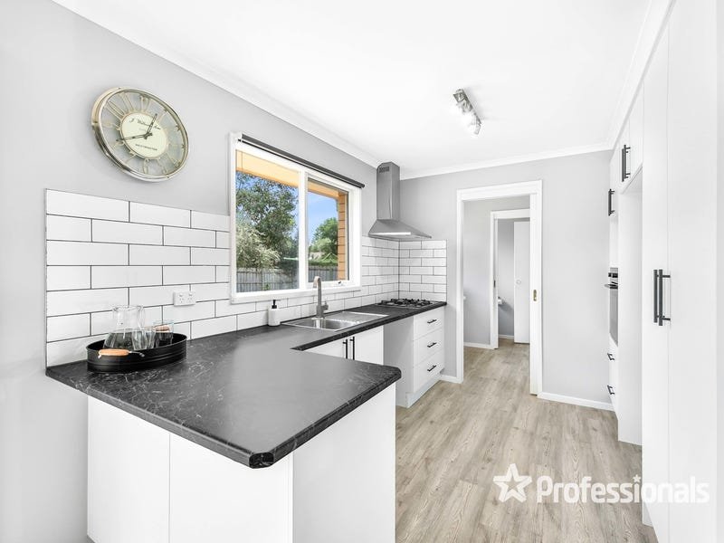 2/25 Kitchener Road, Croydon image 5