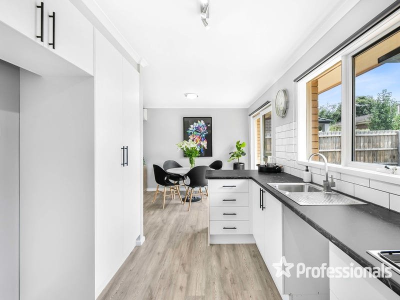 2/25 Kitchener Road, Croydon image 6