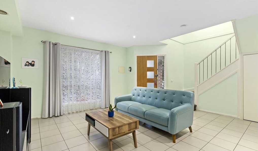 2/25 Maple Street, Bayswater image 3