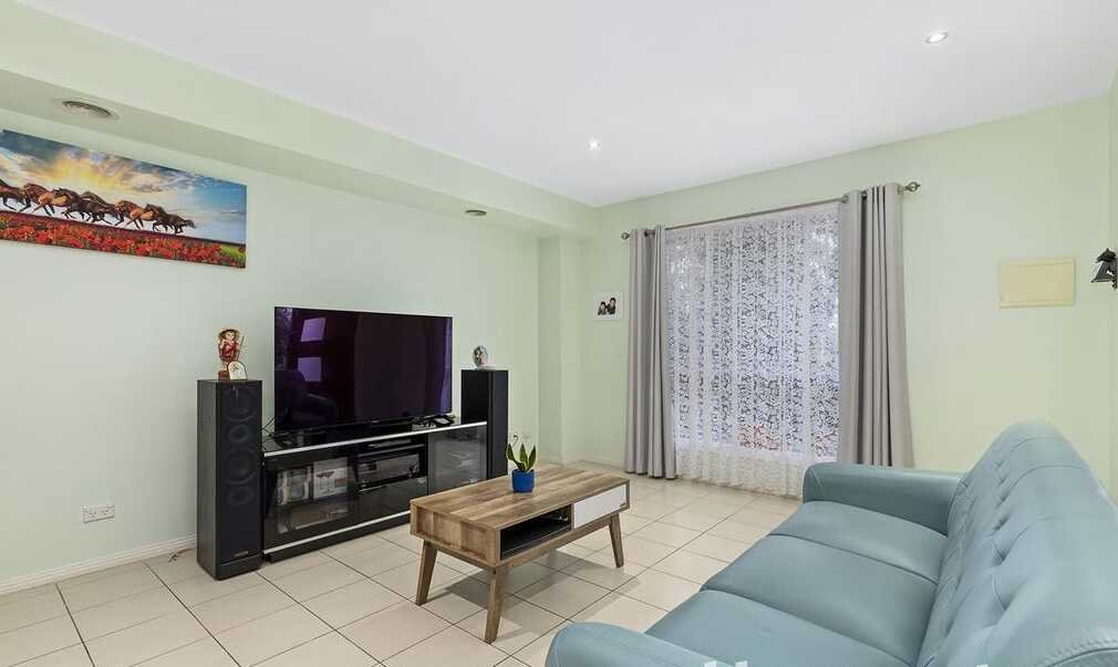 2/25 Maple Street, Bayswater image 2