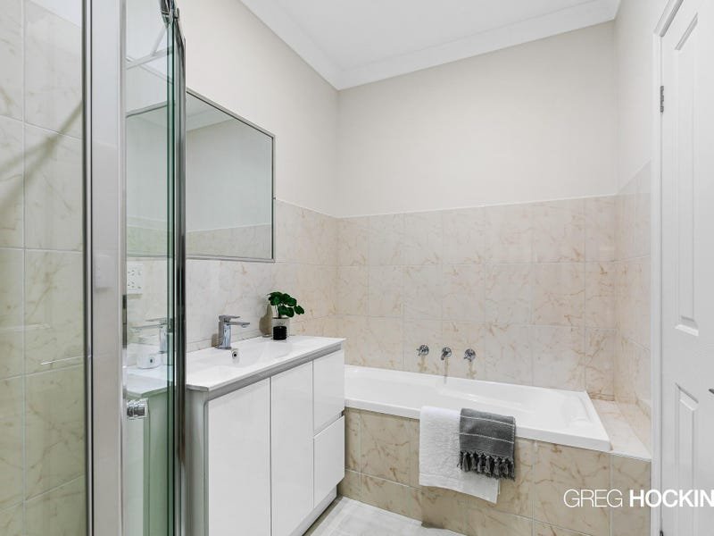 2/25 May Avenue, Altona Meadows image 5