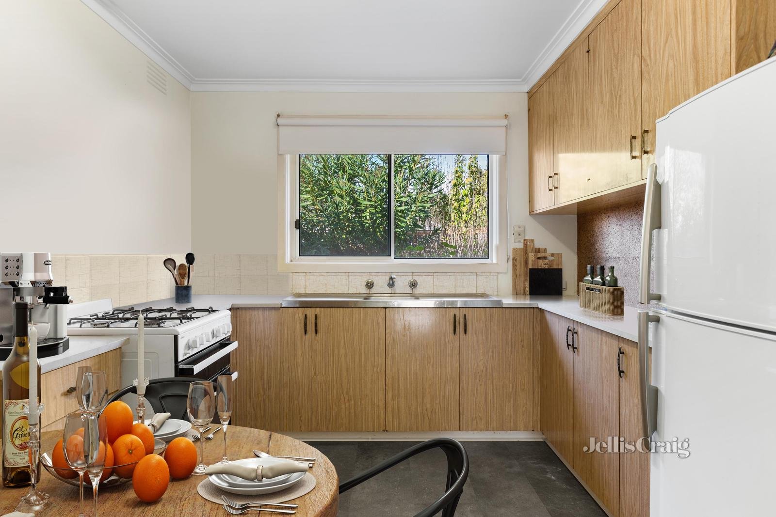 2/25 McDowell Street, Greensborough image 4