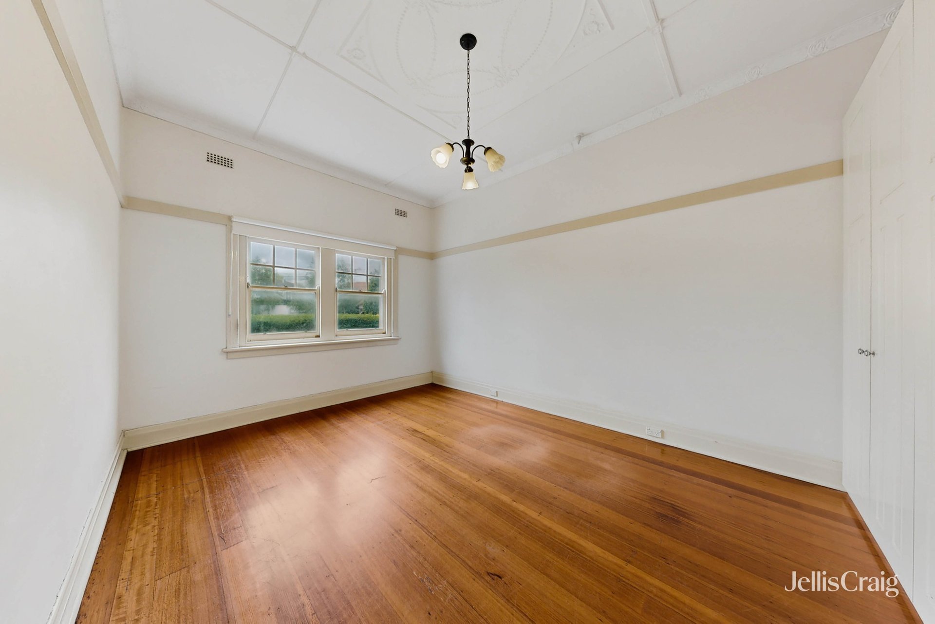 2/25 Mitchell Street, St&nbsp;Kilda image 3