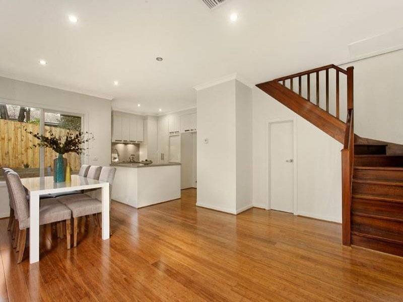 2/25 Newton Street, Surrey Hills image 3