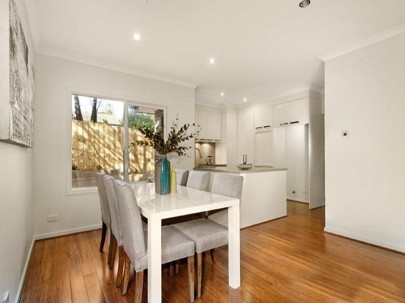 2/25 Newton Street, Surrey Hills image 4