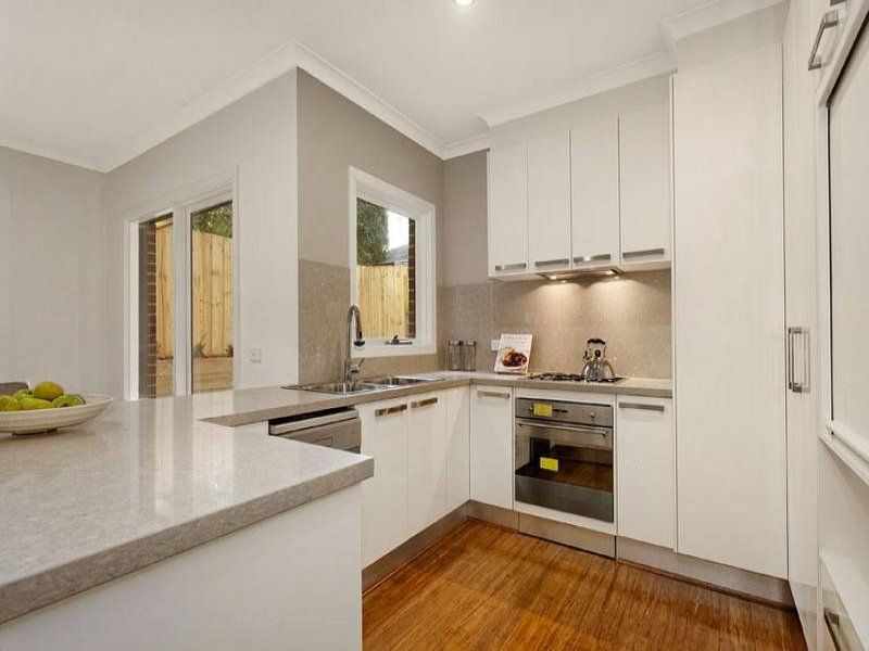 2/25 Newton Street, Surrey Hills image 5