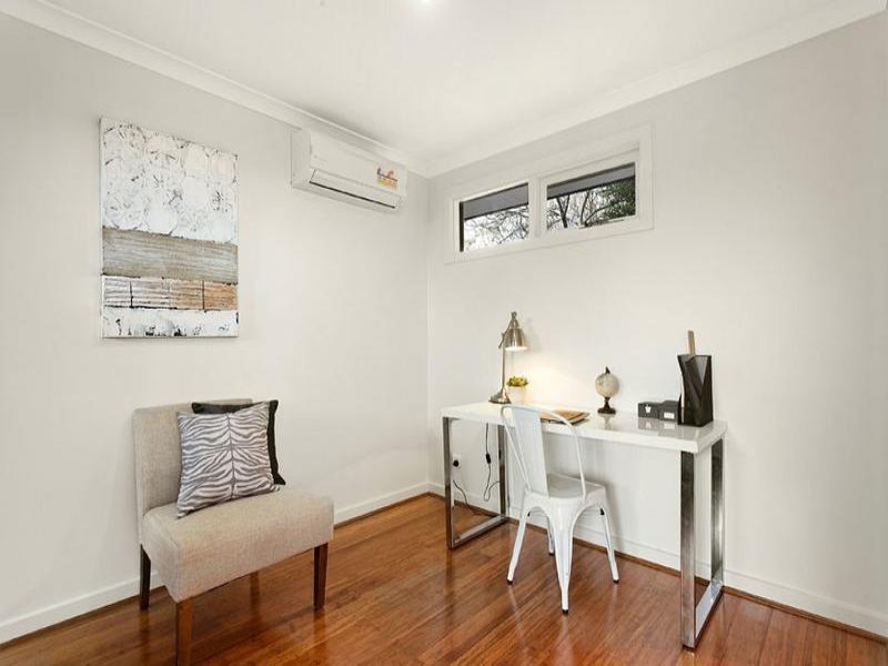 2/25 Newton Street, Surrey Hills image 6