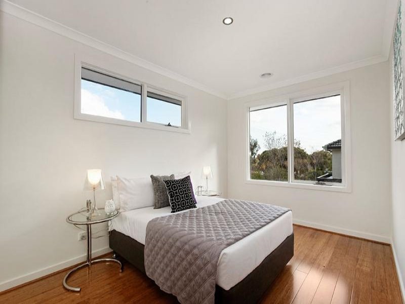 2/25 Newton Street, Surrey Hills image 9