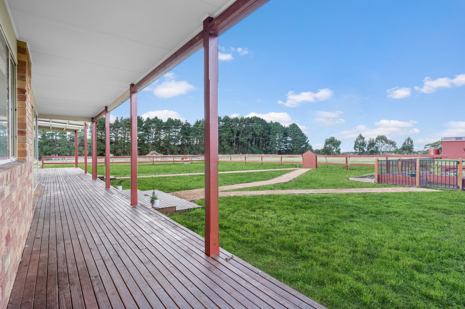 Property Gallery Thumbnail 13