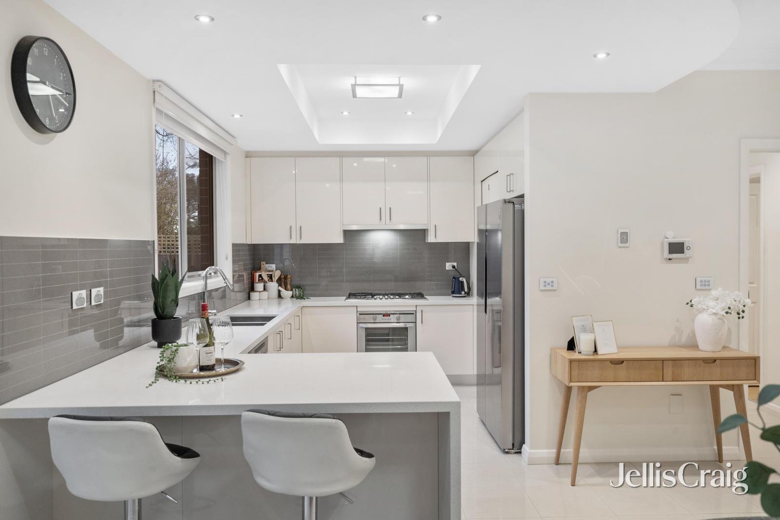 2/25 Rob Roy Street, Glen Waverley image 5