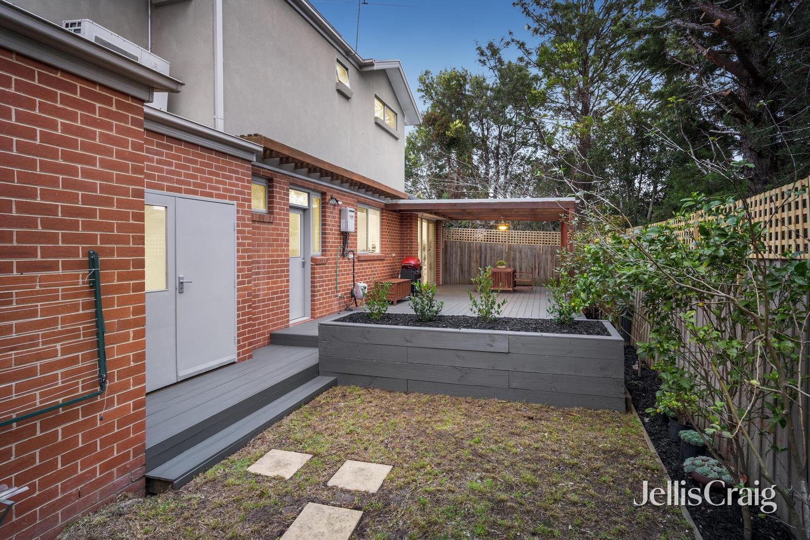 2/25 Rob Roy Street, Glen Waverley image 12