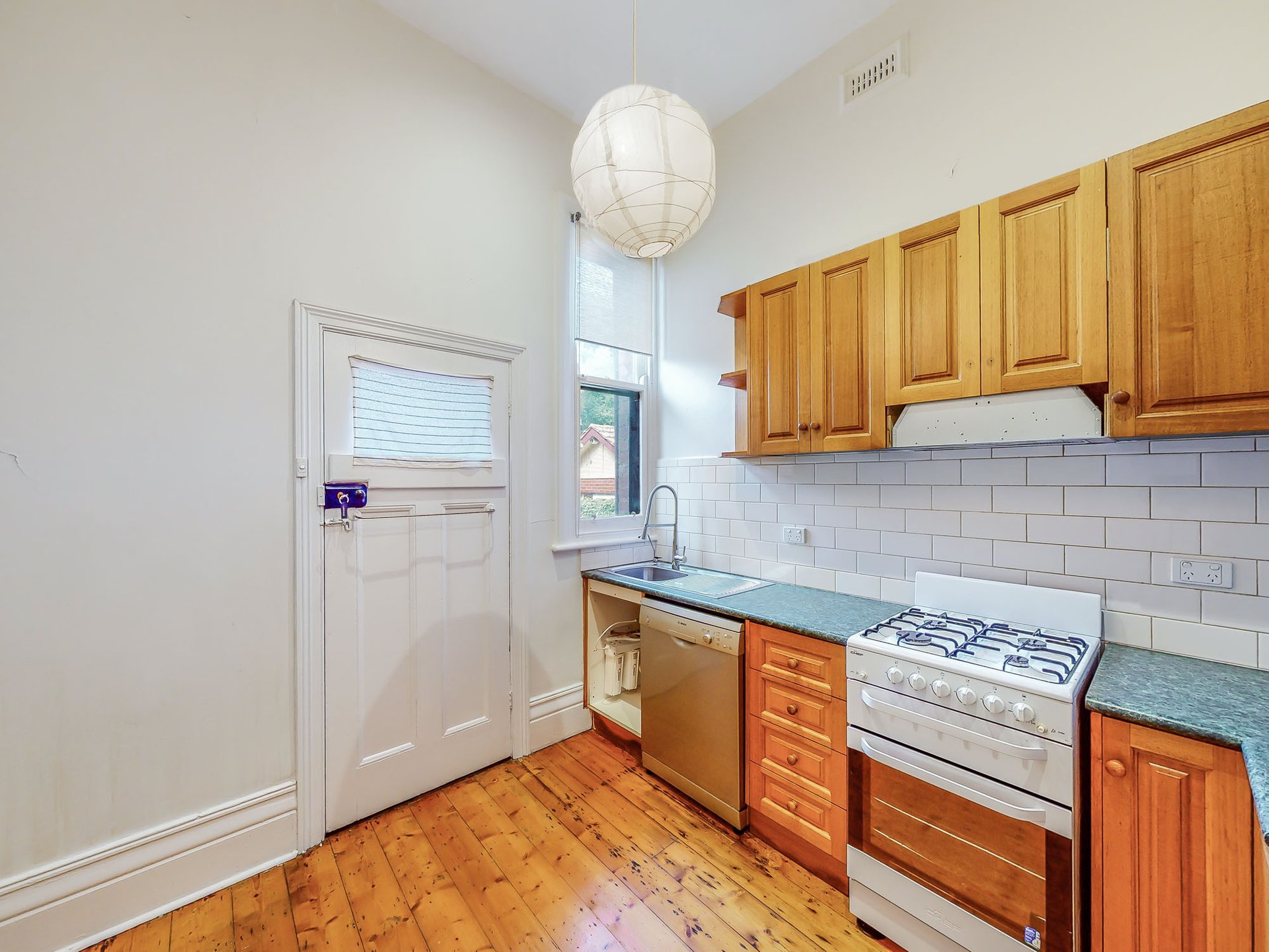 2/25 Rose Street, Ivanhoe image 4