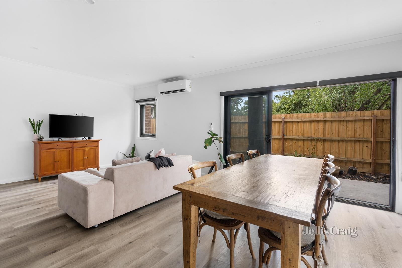 2/25 Strathallan Road, Macleod image 3